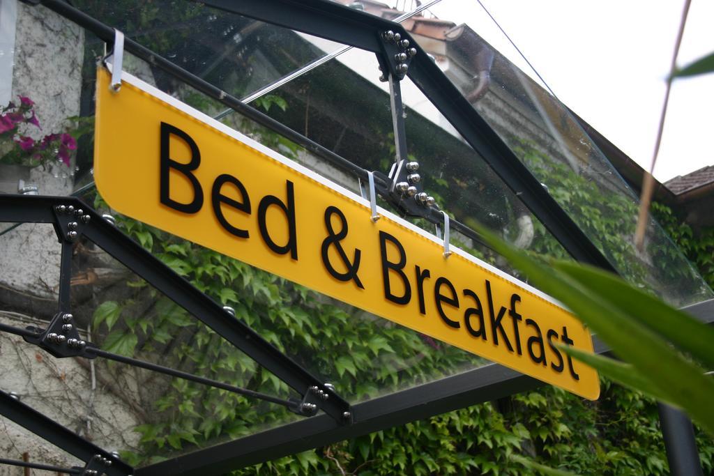 Bed & Kitchen Burgau Apartment Bilik gambar