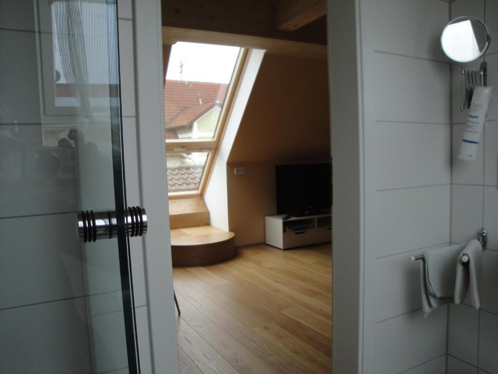 Bed & Kitchen Burgau Apartment Bilik gambar