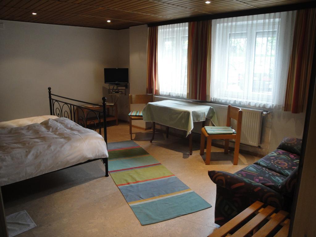 Bed & Kitchen Burgau Apartment Bilik gambar